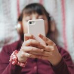 Parents ‘should be seen and not heard’ when it comes to kids and their friendships